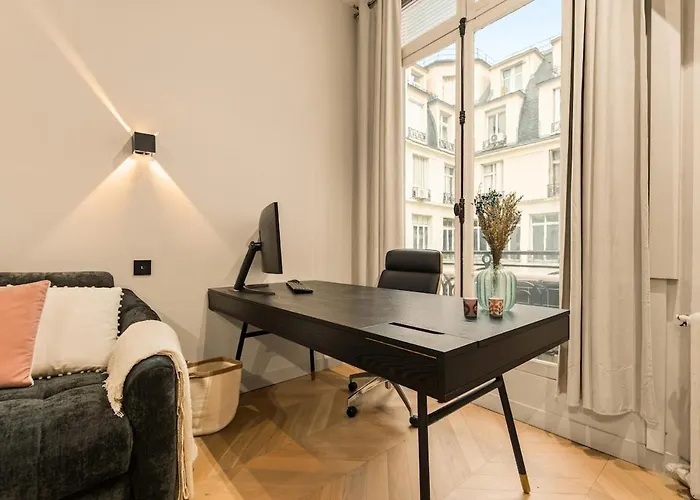 Lejlighed Champs-elysees With Air Conditioning And Office