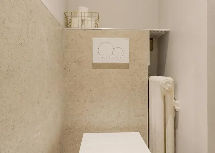 Champs-elysees With Air Conditioning And Office Apartment *